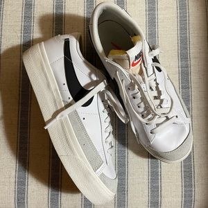 Nike Blazer Low Platform
